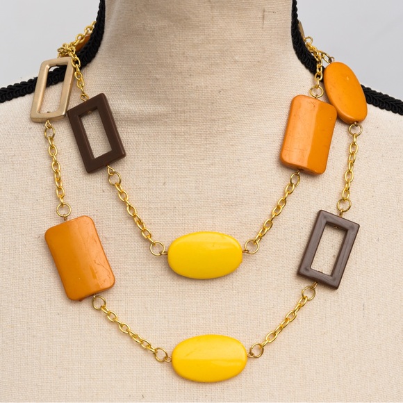 Longer length necklace geometric shapes 60s vibe gold, yellow, orange & brown - Picture 2 of 11